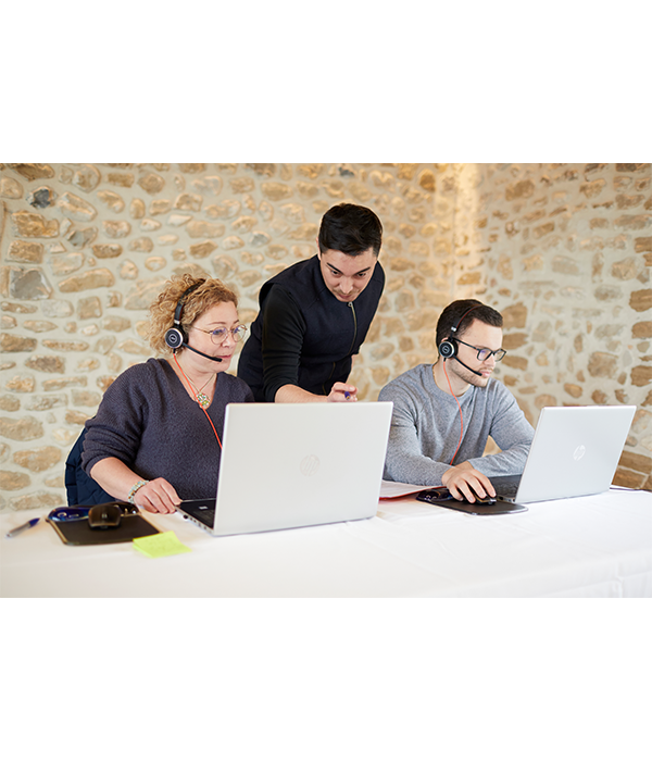 Equipe de CSM Equadis accompagnant des clients